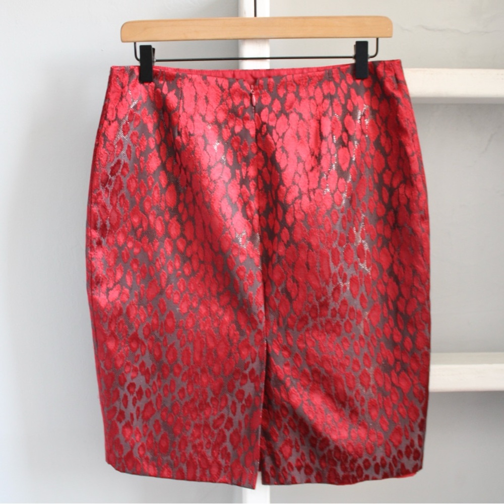 New York & Company Red Leopard Print Metallic Midi Pencil Skirt Size Small - Picture 7 of 7